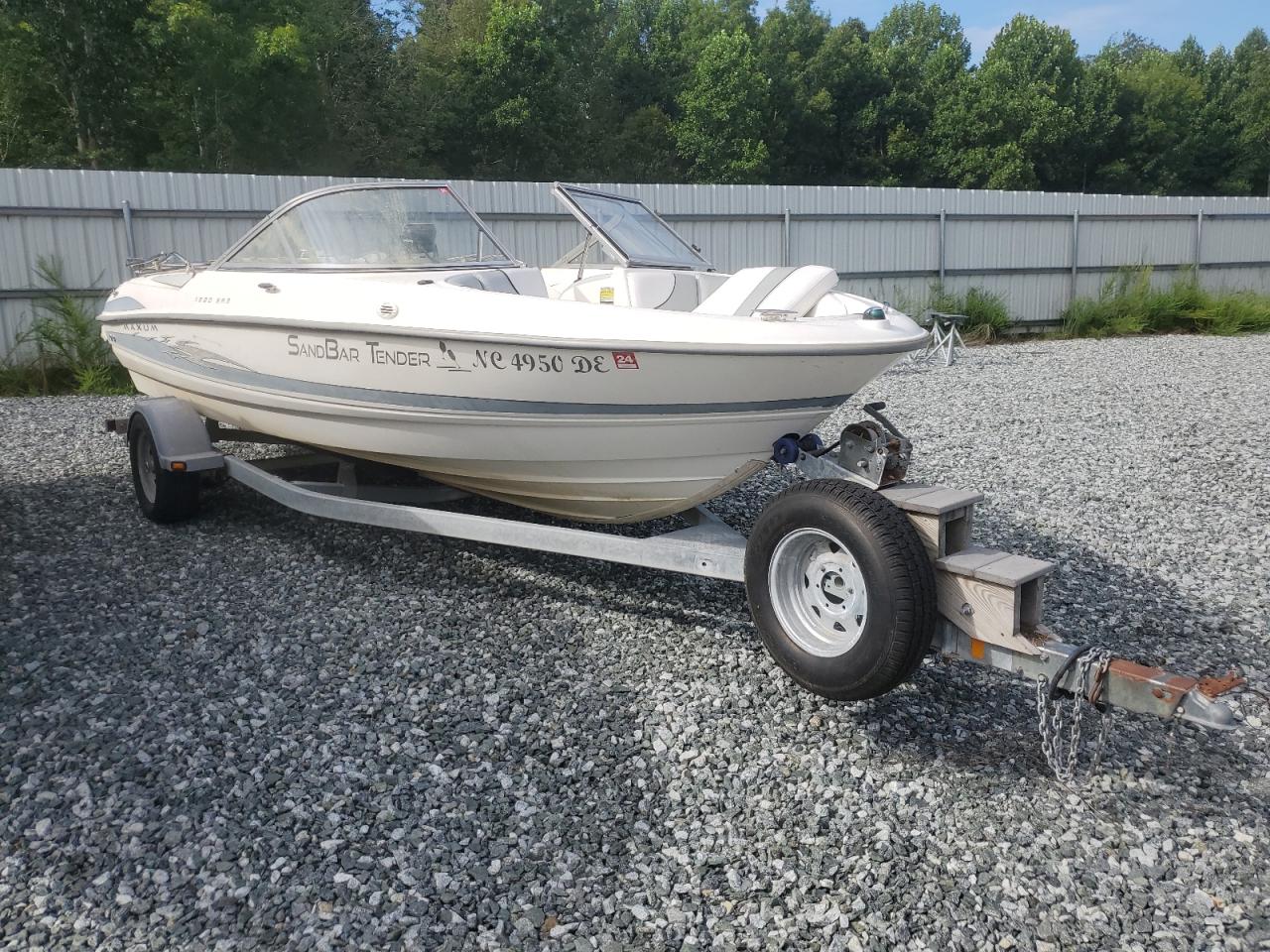 Maxum 1900sr3 Image 1