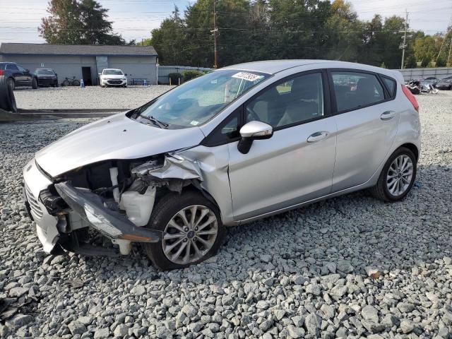  Salvage Ford Fiesta