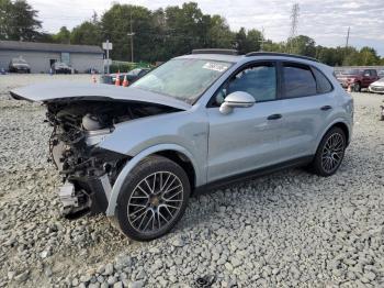  Salvage Porsche Cayenne