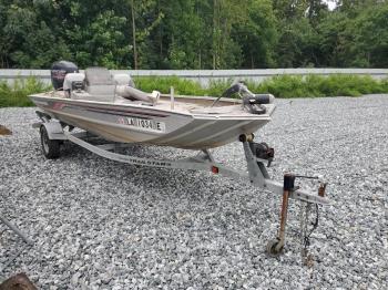  Salvage Bass Tracker