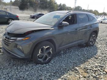  Salvage Hyundai TUCSON