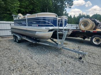  Salvage Sun Tracker Boat