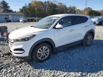  Salvage Hyundai TUCSON