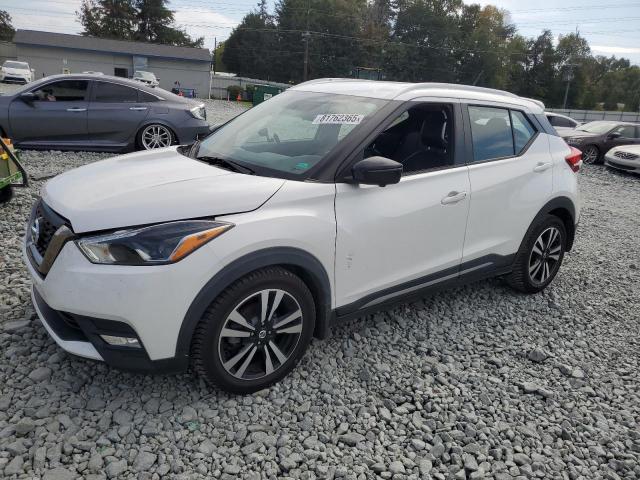  Salvage Nissan Kicks