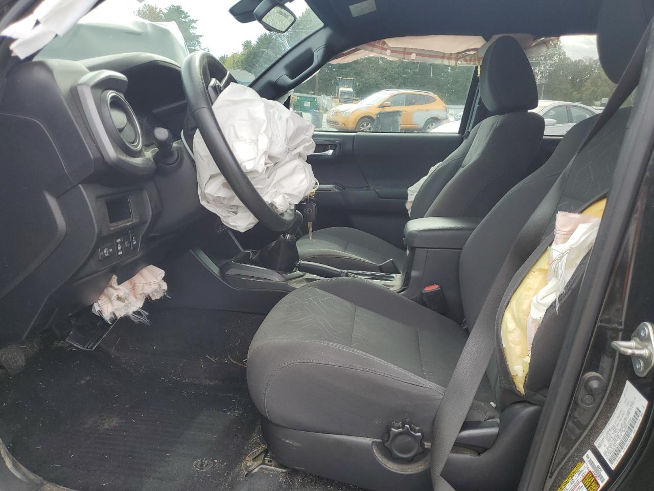 Toyota Tacoma Double Cab Image 10