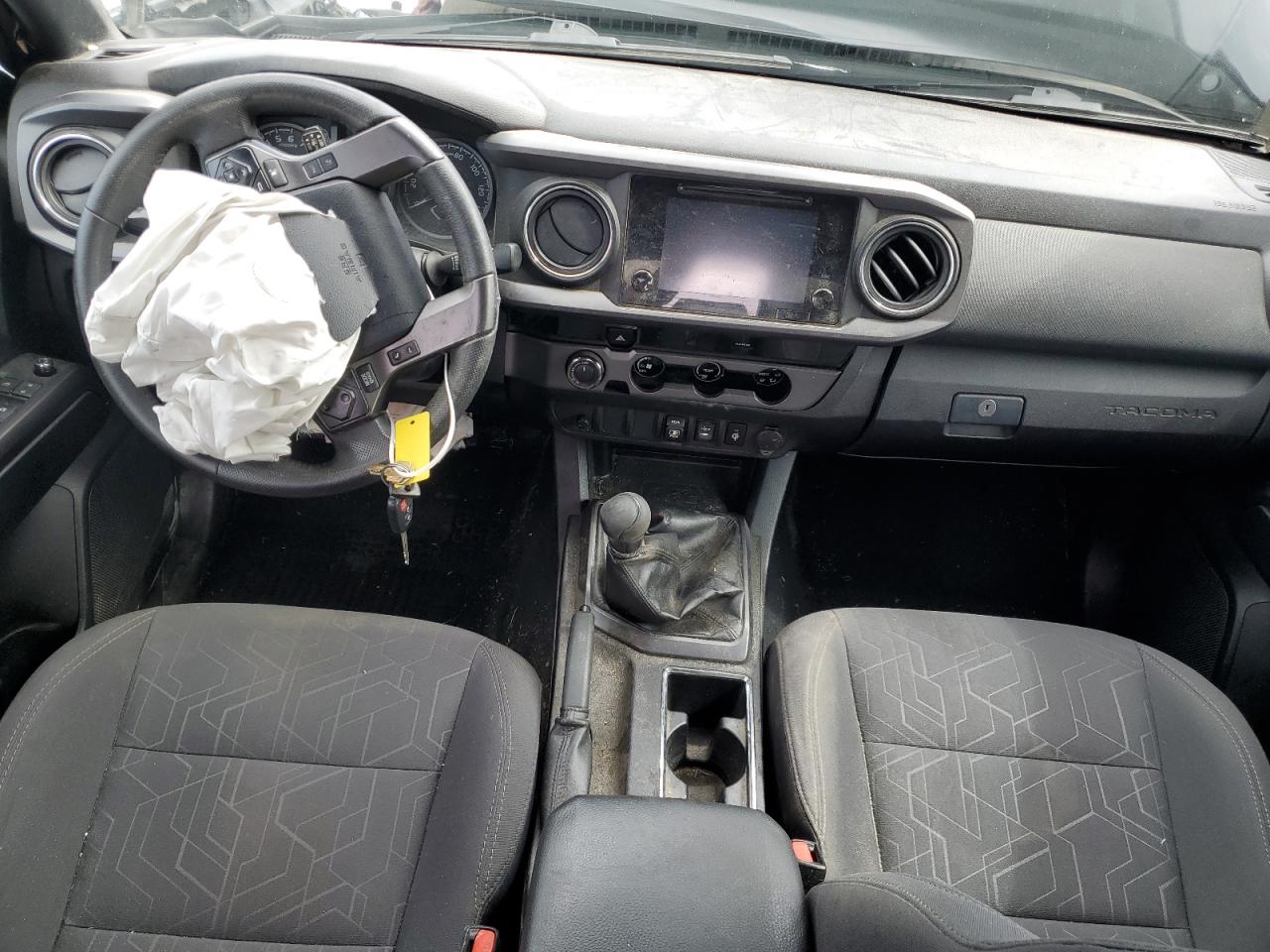 Toyota Tacoma Double Cab Image 9