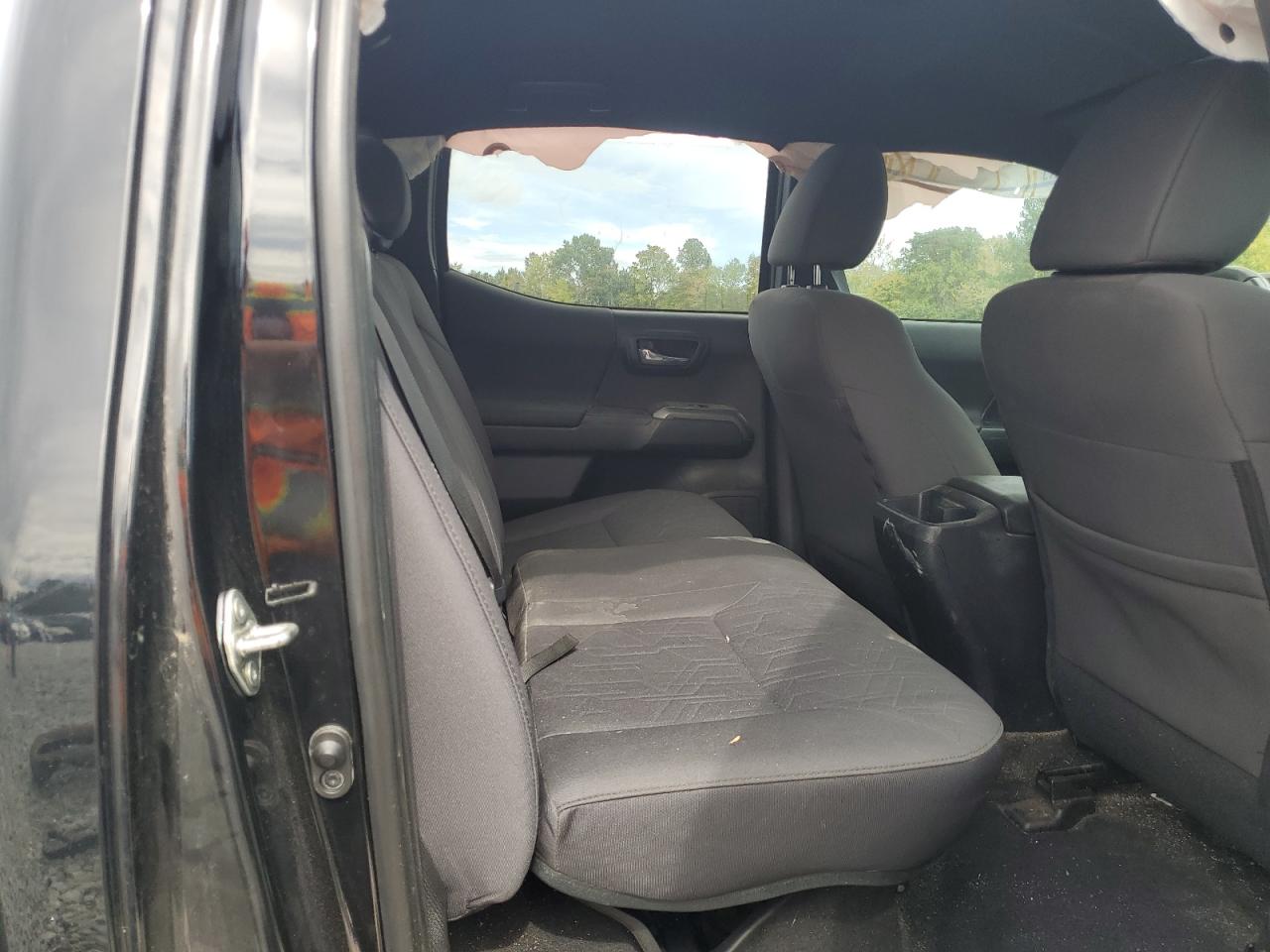 Toyota Tacoma Double Cab Image 7