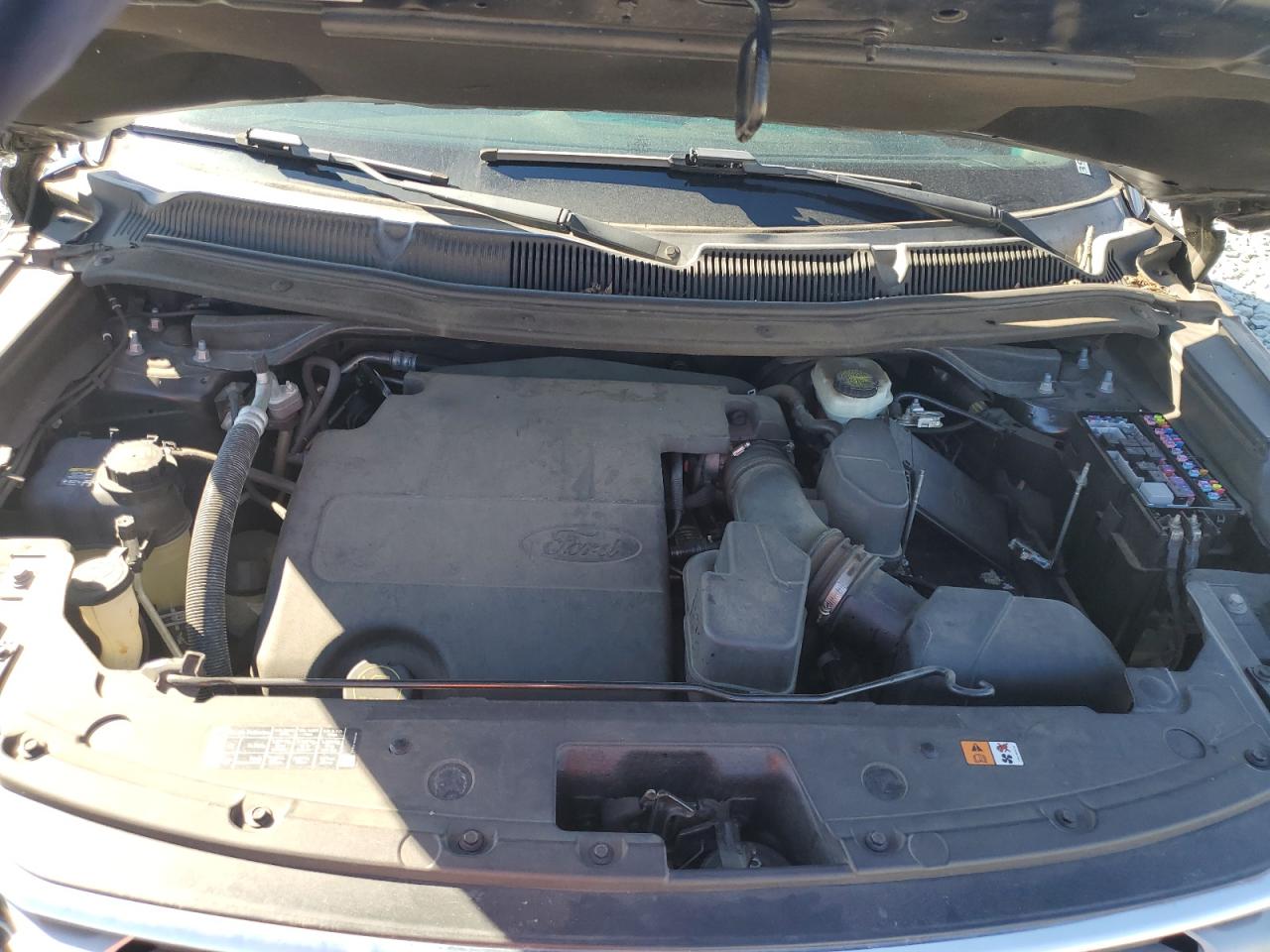 Ford Explorer Image 12