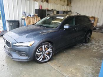  Salvage Volvo V60