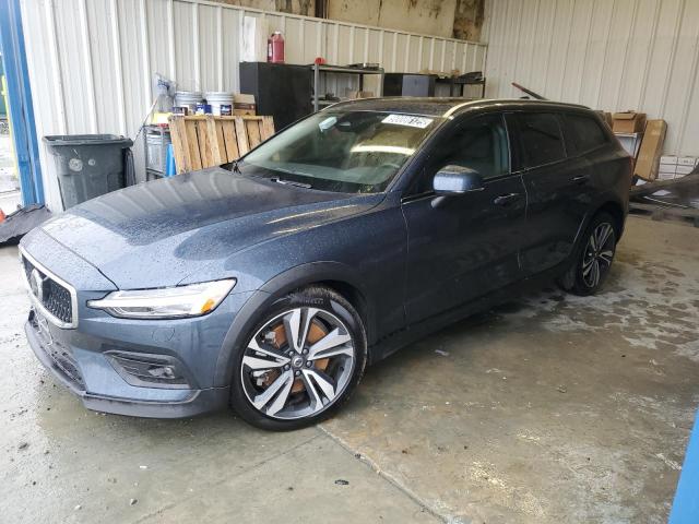 Salvage Volvo V60