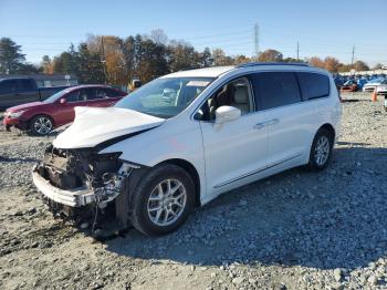  Salvage Chrysler Pacifica