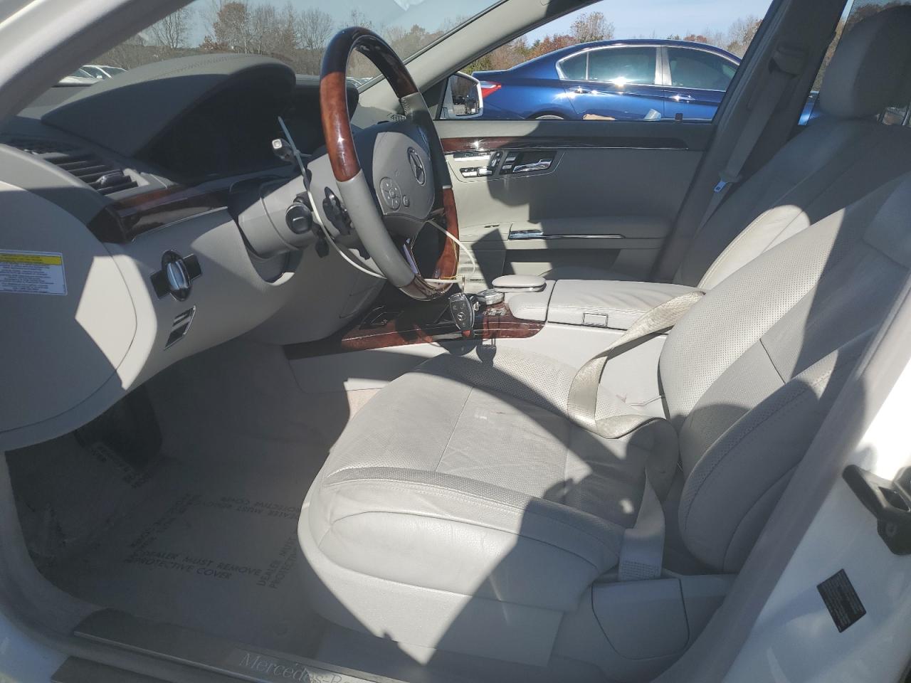 Mercedes-Benz S-Class 350 Bluetec Image 8