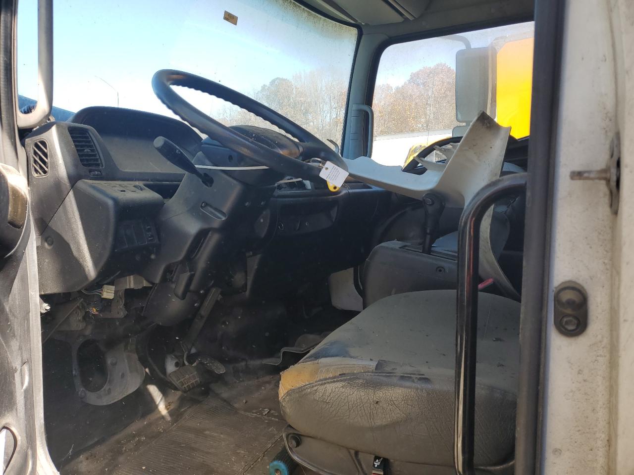 Hino 258 268 Image 10