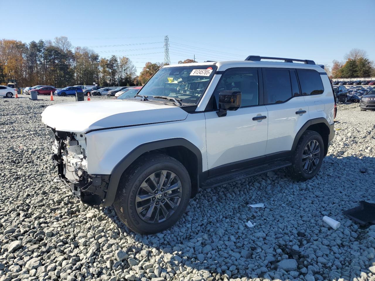 Toyota Land Cruis Base Image 1