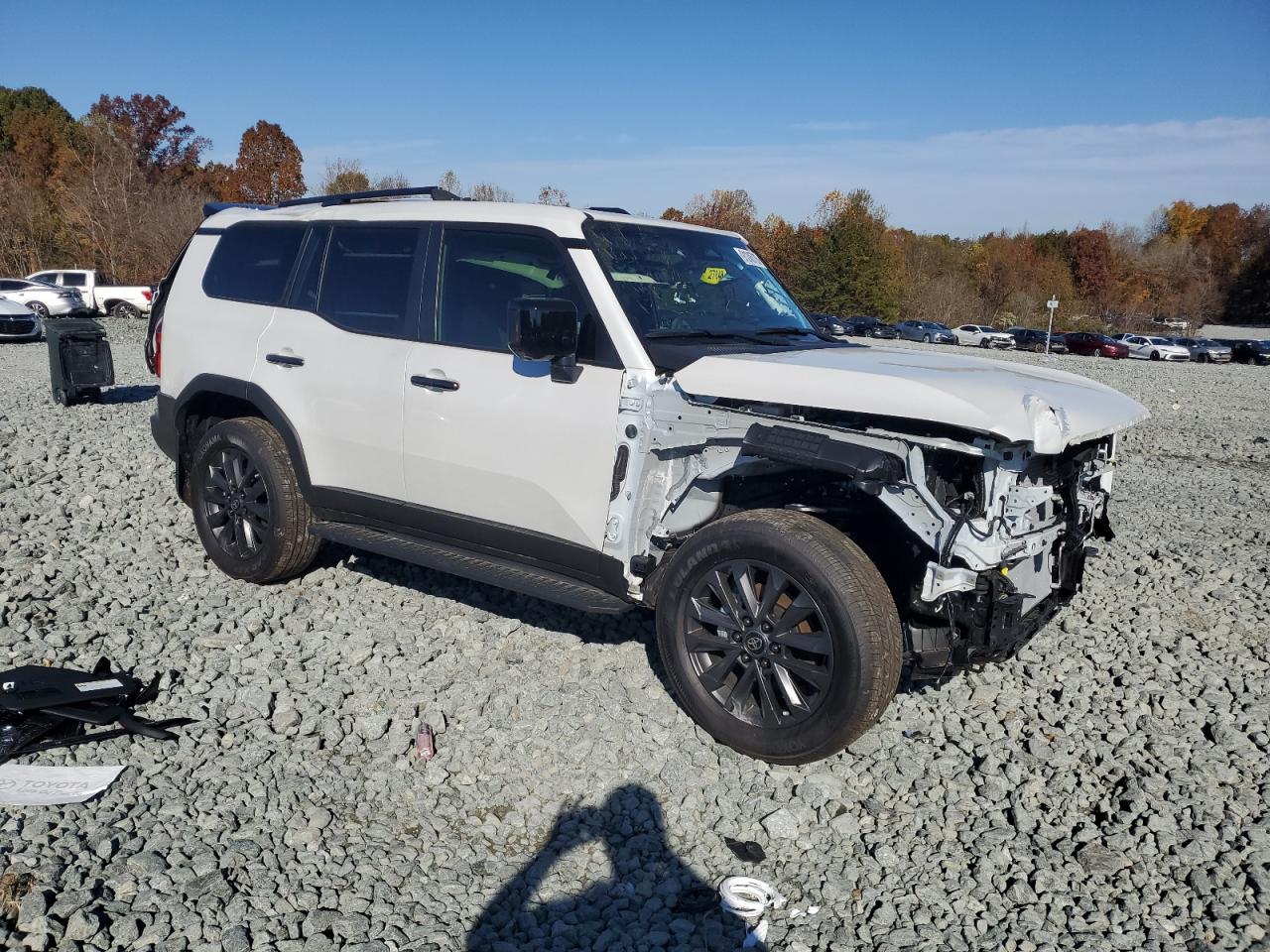 Toyota Land Cruis Base Image 7