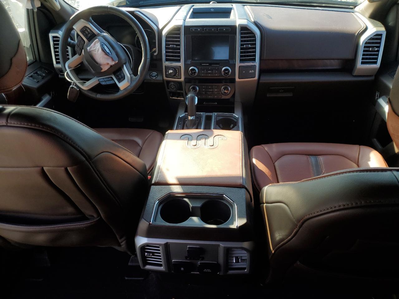 Ford F-150 Supercrew Image 11