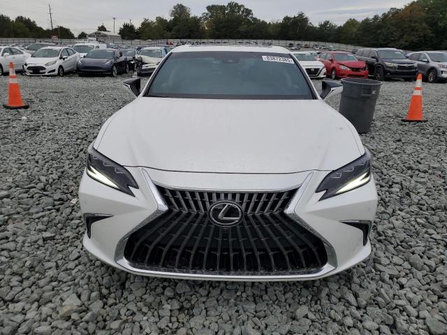 Lexus Es 300h Base Image 3