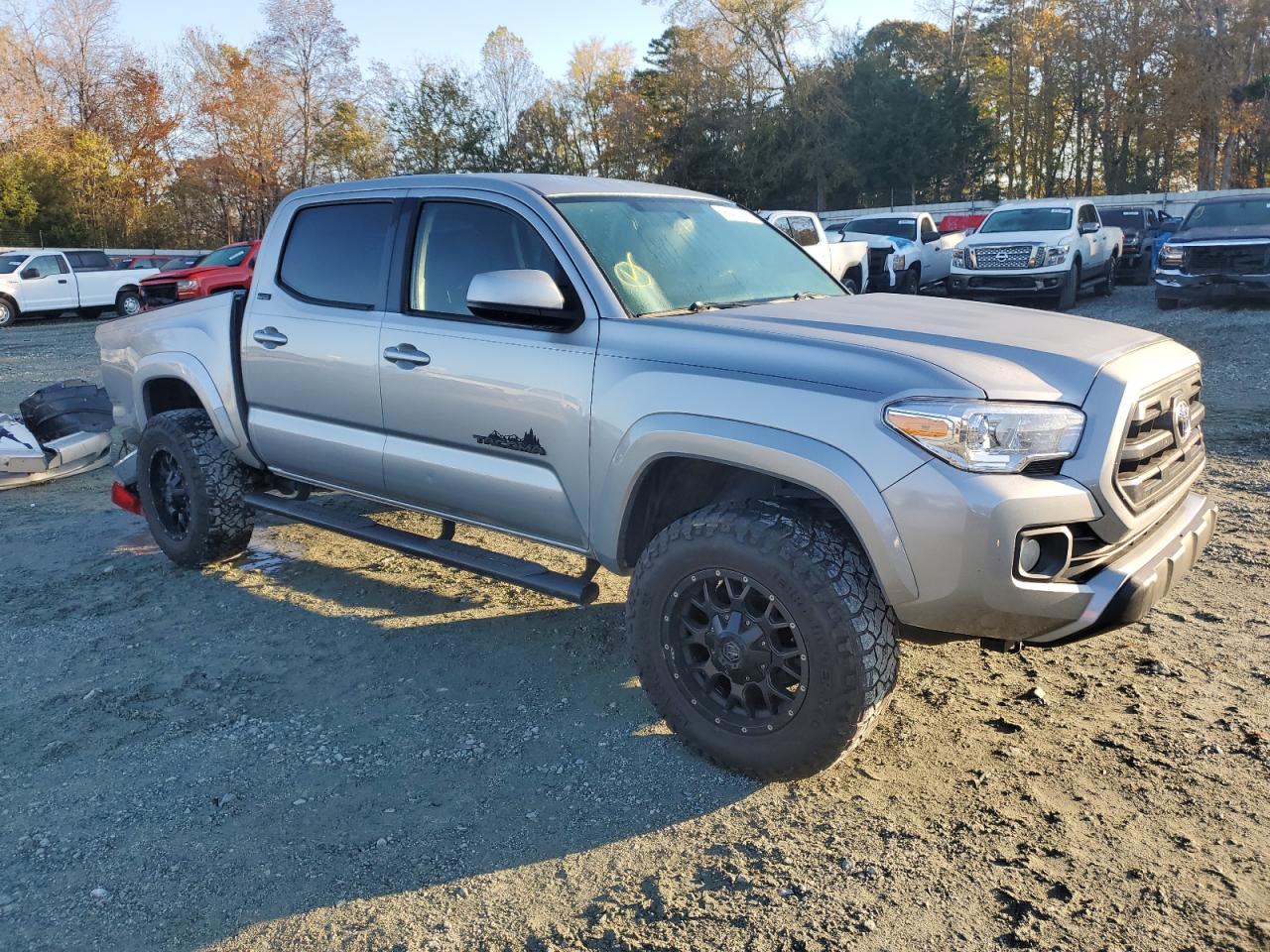 Toyota Tacoma Double Cab Image 2
