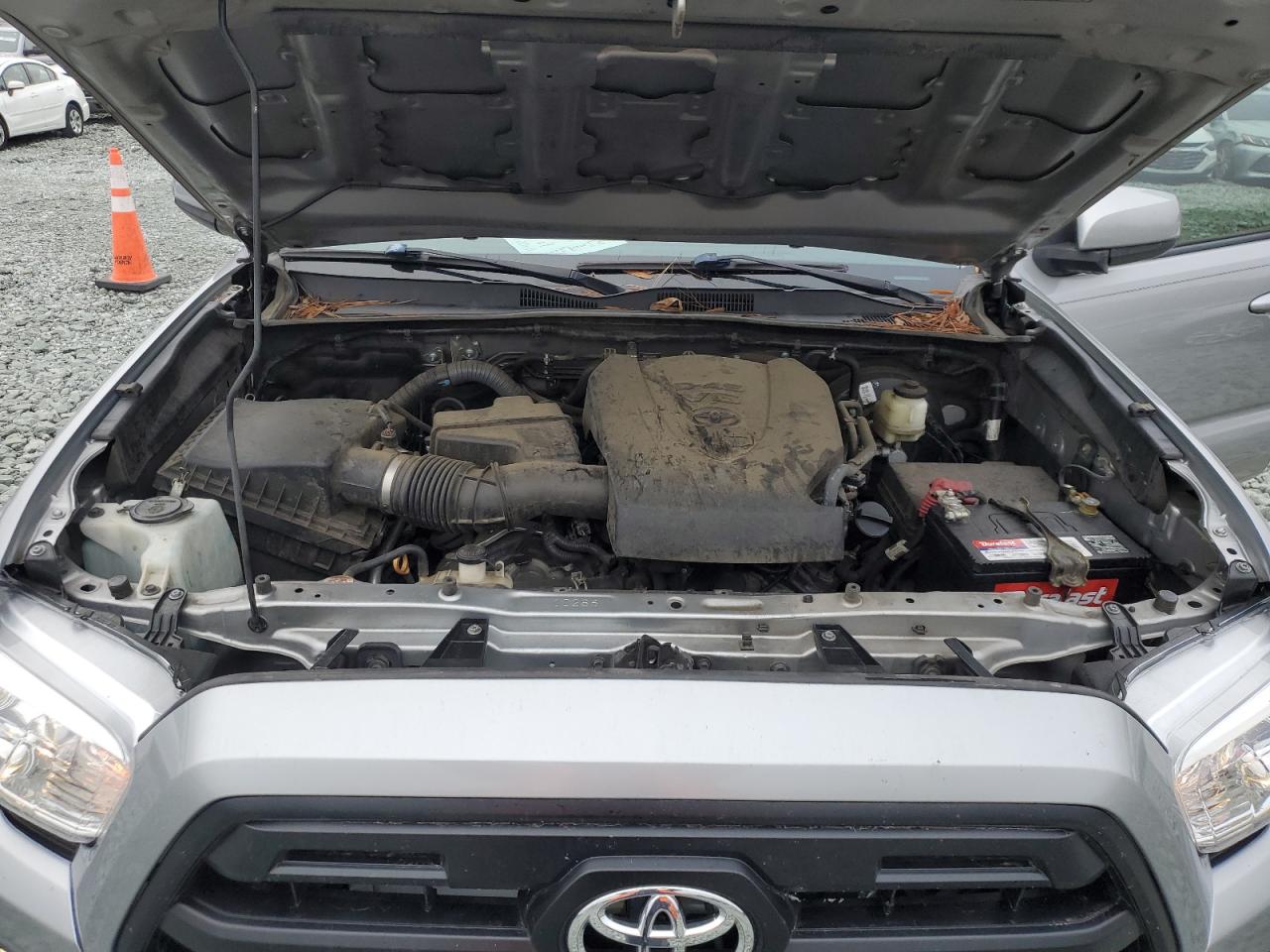 Toyota Tacoma Double Cab Image 11
