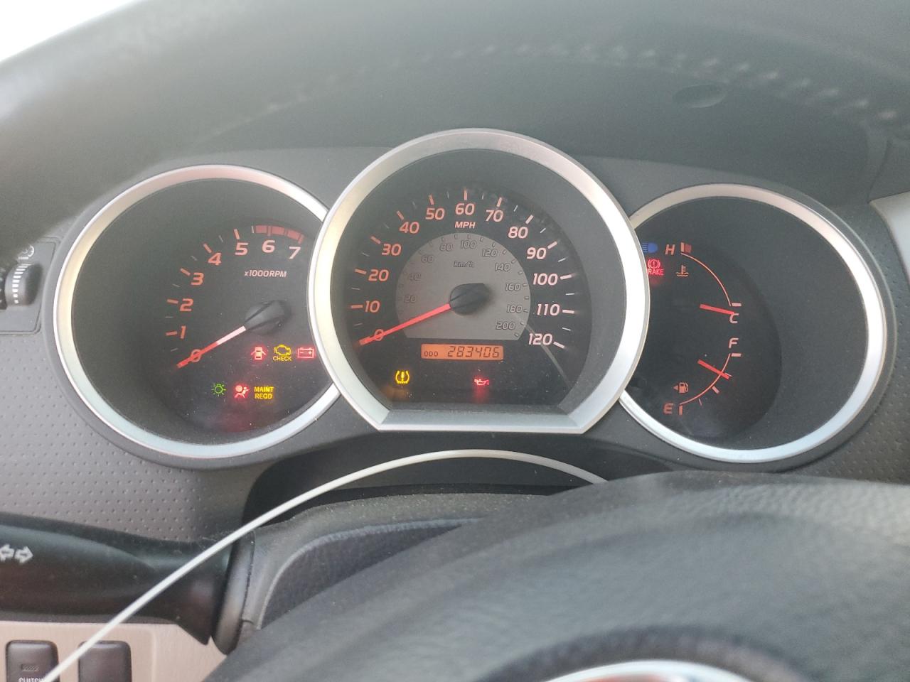 Toyota Tacoma Access Cab Image 5