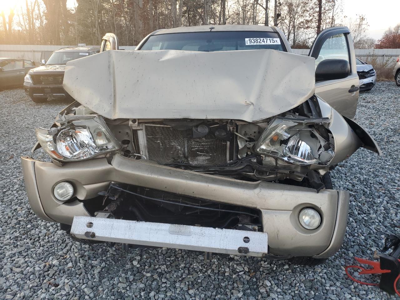 Toyota Tacoma Access Cab Image 9