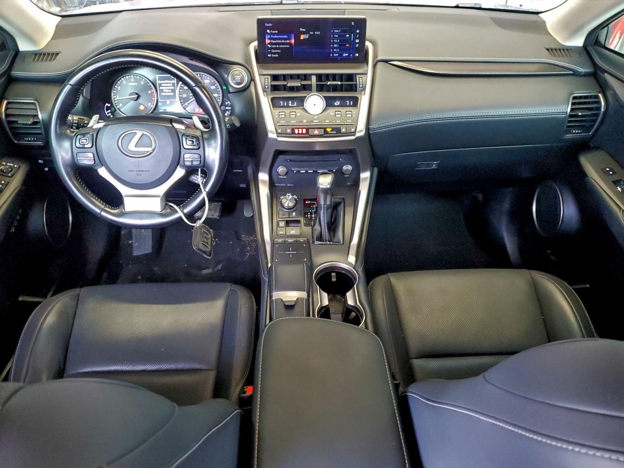 Lexus NX 300 Base Image 5