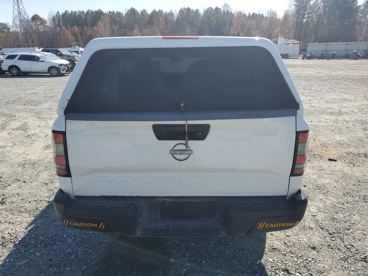 Nissan Frontier S Image 6