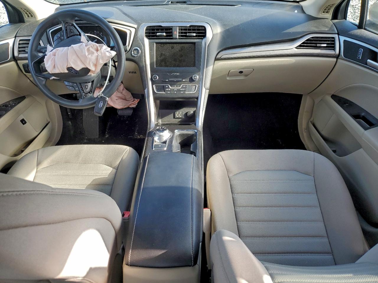 Ford Fusion Se Image 8