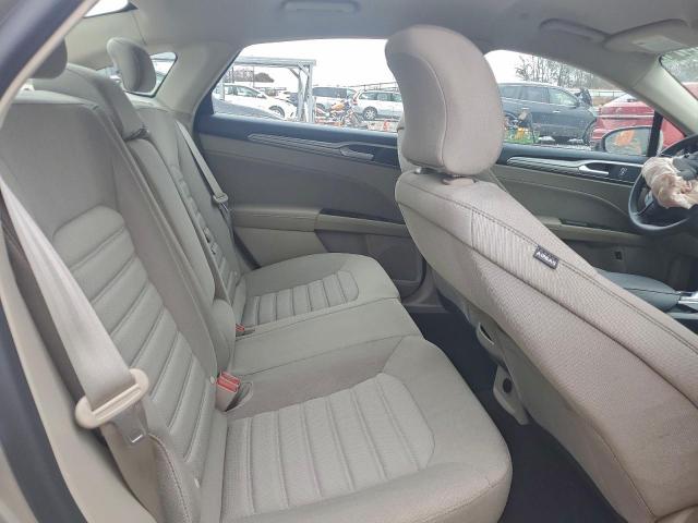 Ford Fusion Se Image 6