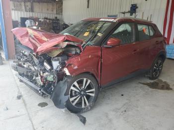  Salvage Nissan Kicks