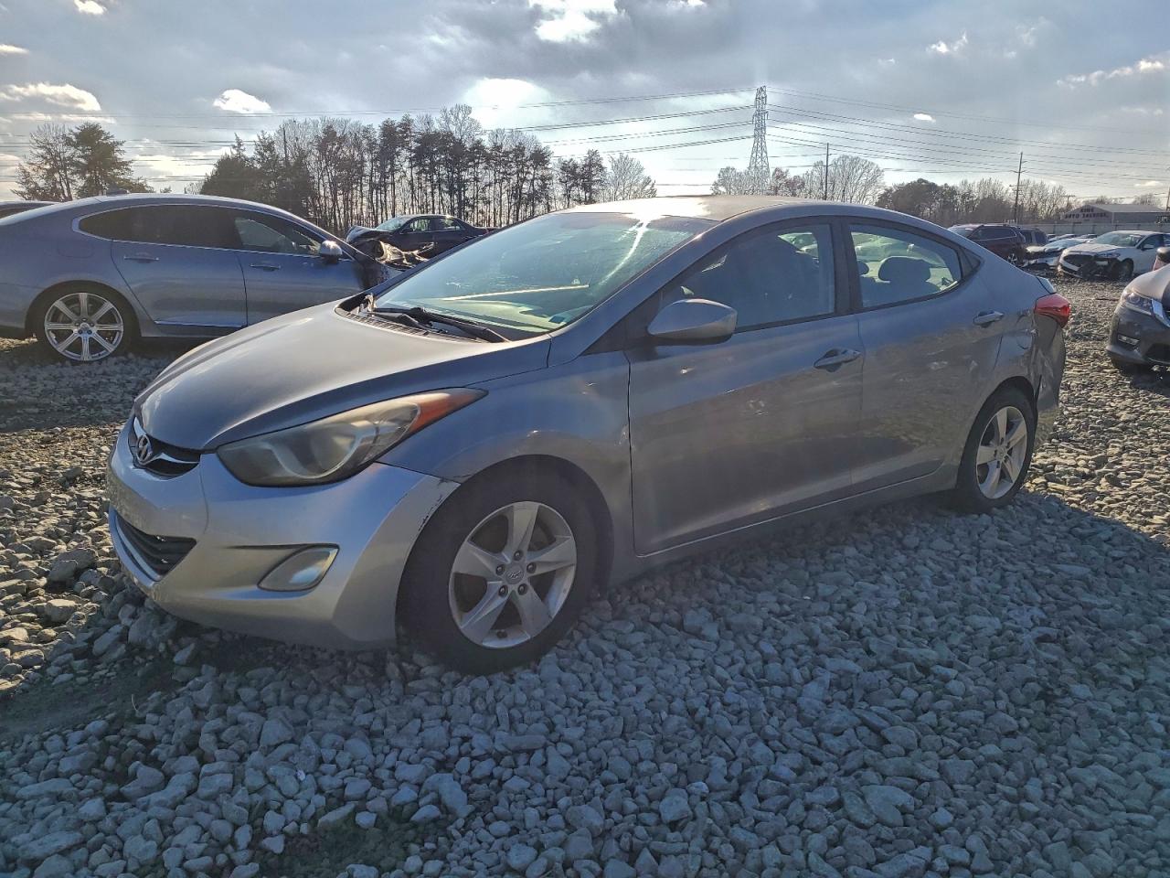 Hyundai ELANTRA Gls Image 1