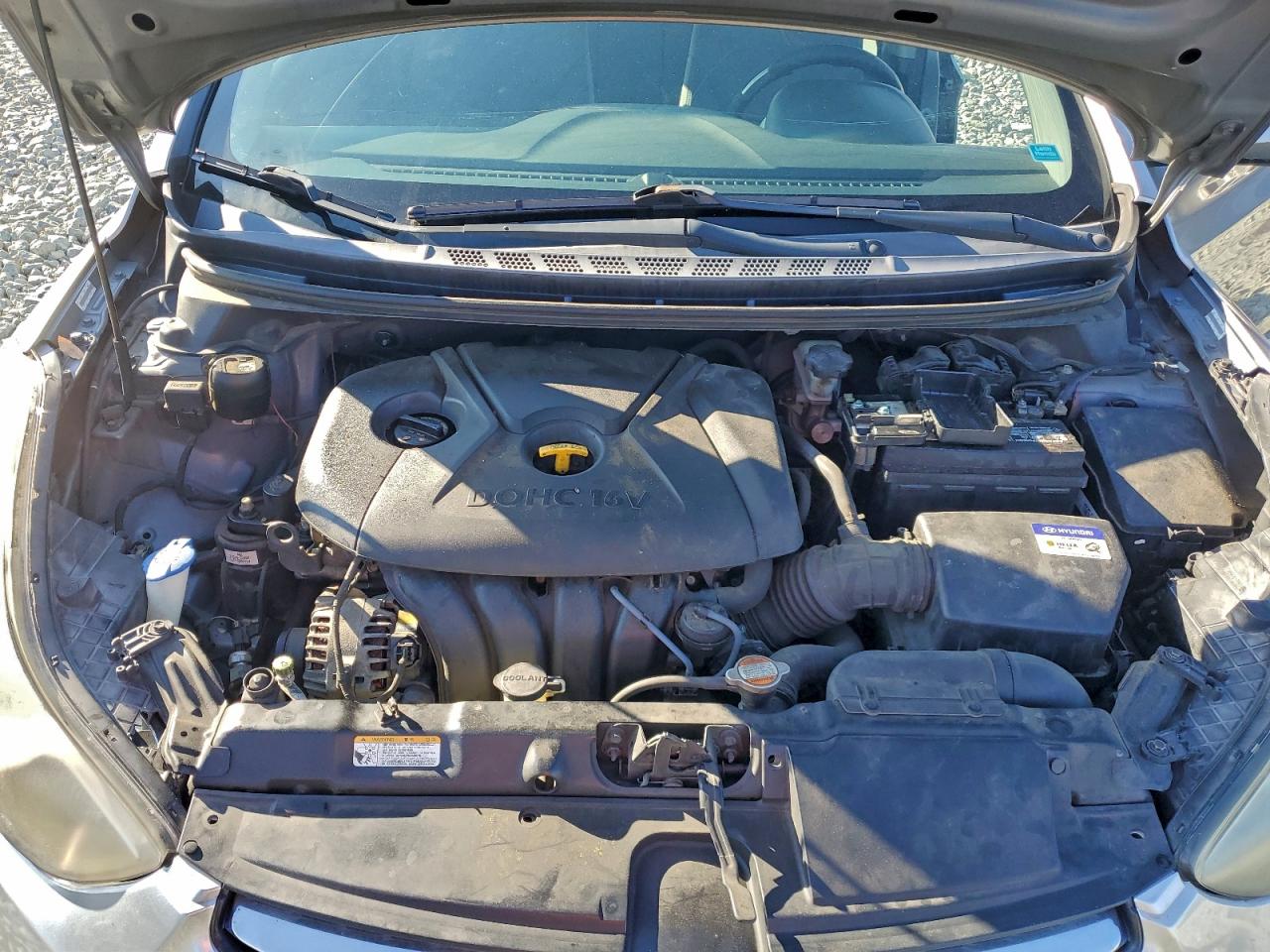 Hyundai ELANTRA Gls Image 12