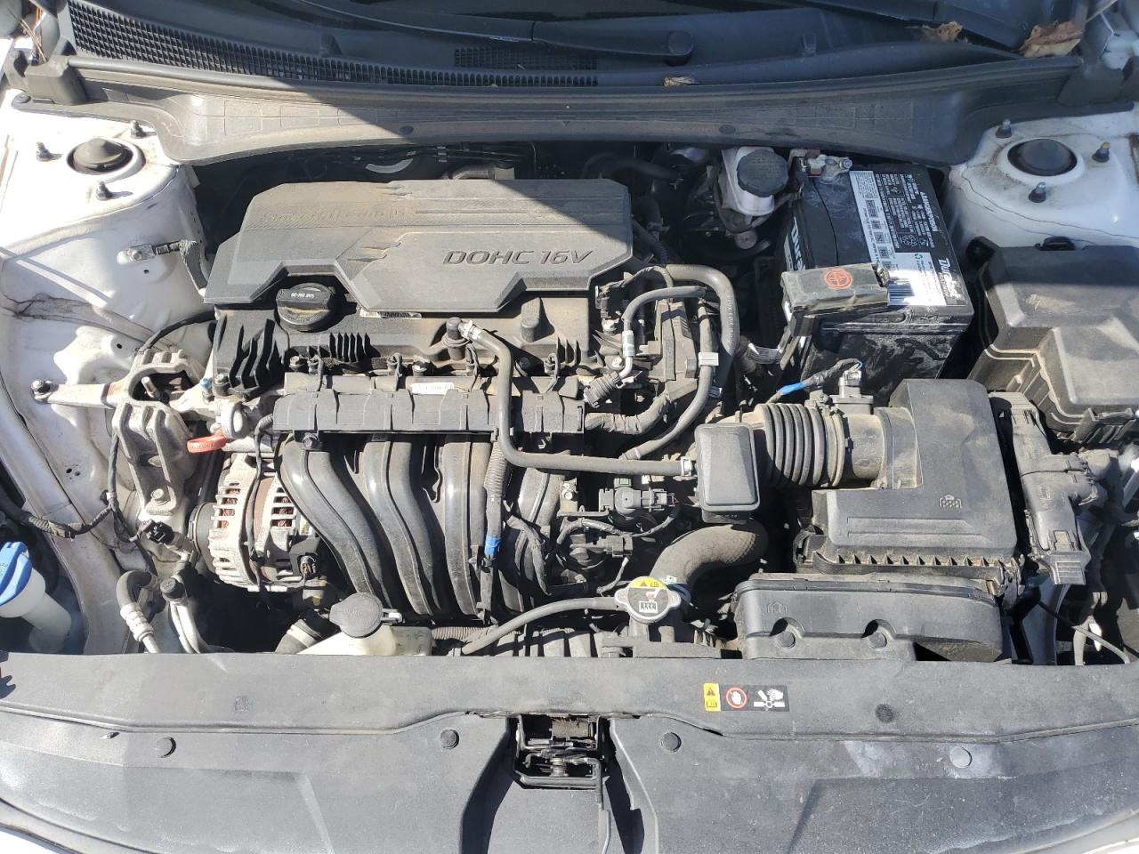 Hyundai ELANTRA Sel Image 10