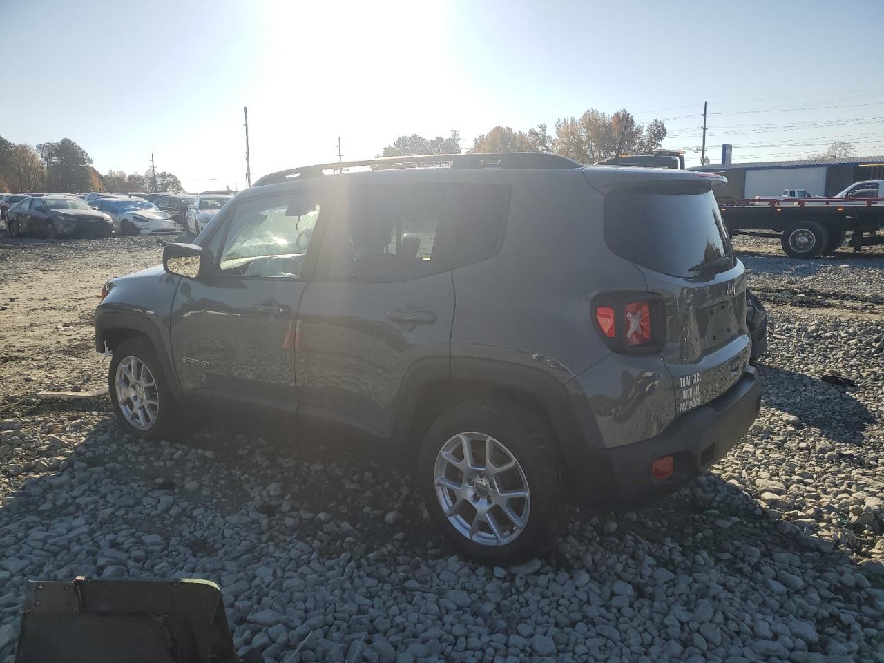 Jeep Renegade Latitude Image 8