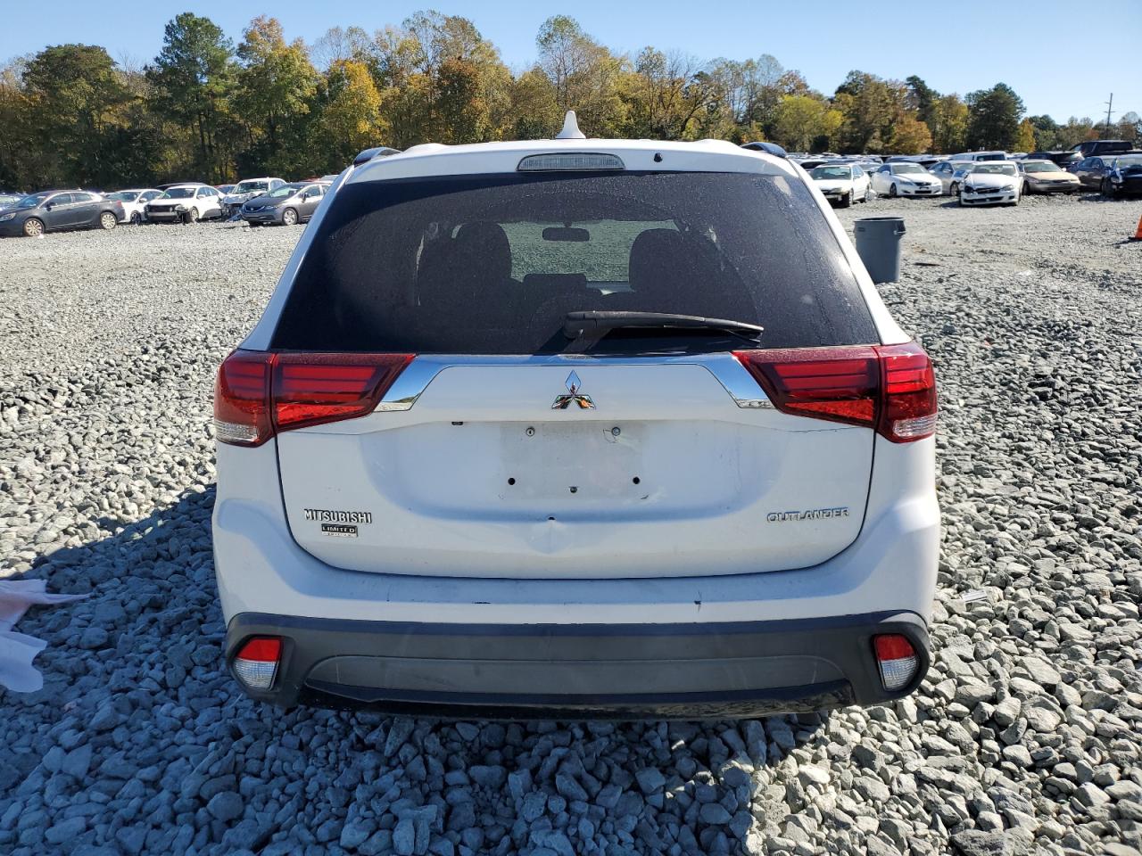 Mitsubishi Outlander Se Image 7