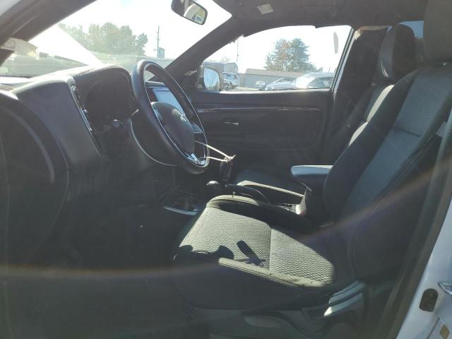 Mitsubishi Outlander Se Image 11