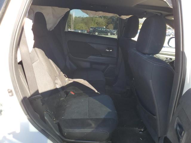 Mitsubishi Outlander Se Image 9