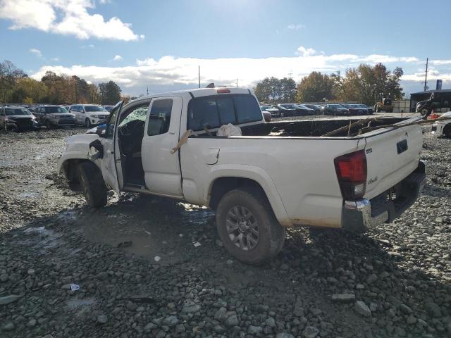 Toyota Tacoma Access Cab Image 5