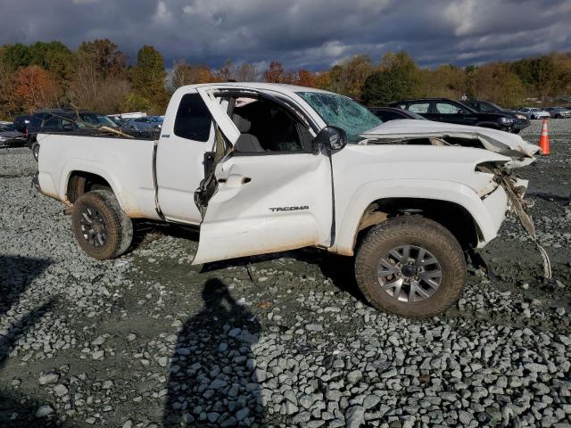 Toyota Tacoma Access Cab Image 12