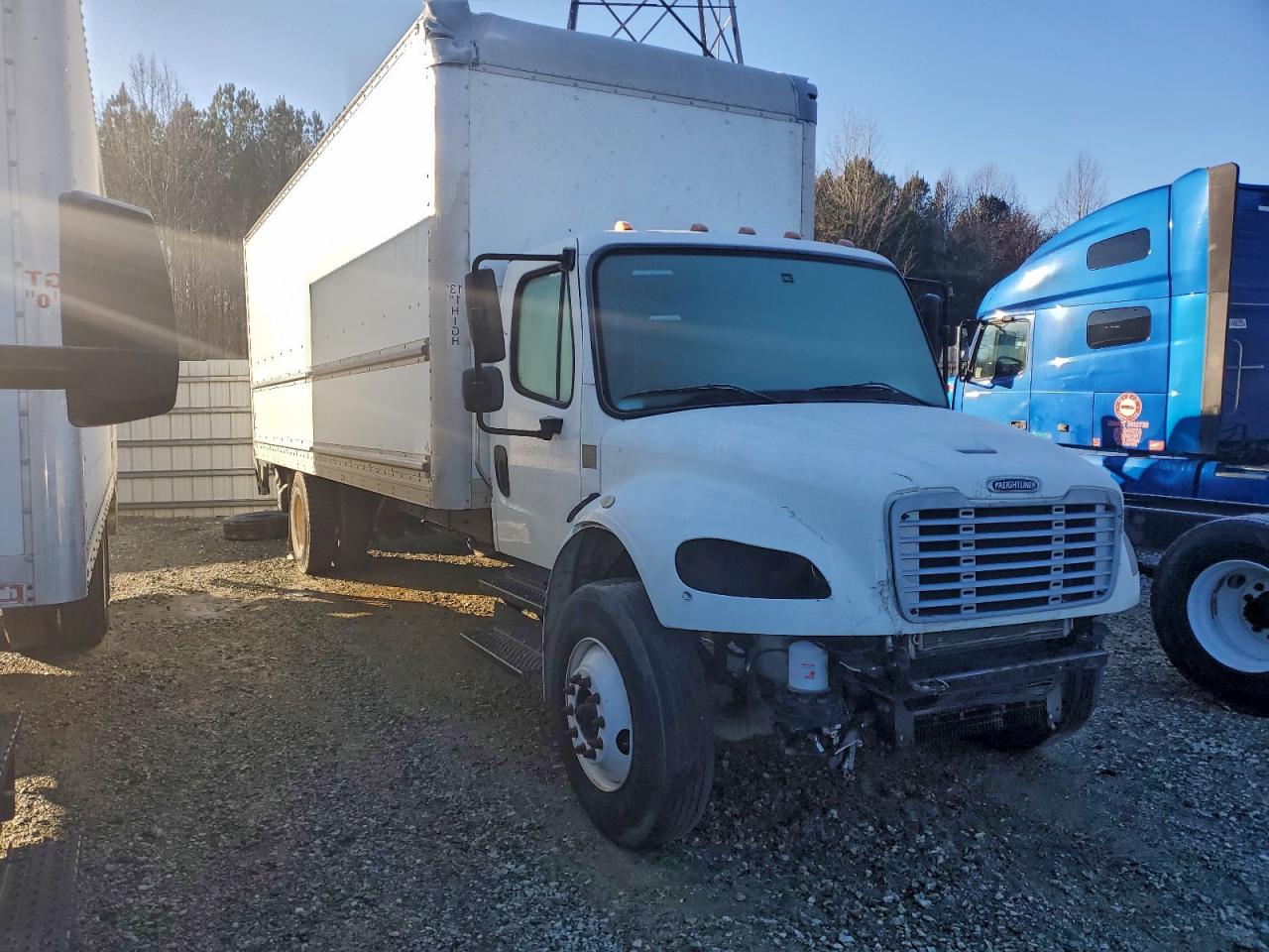 Freightliner M2 106 Medium Duty Image 3