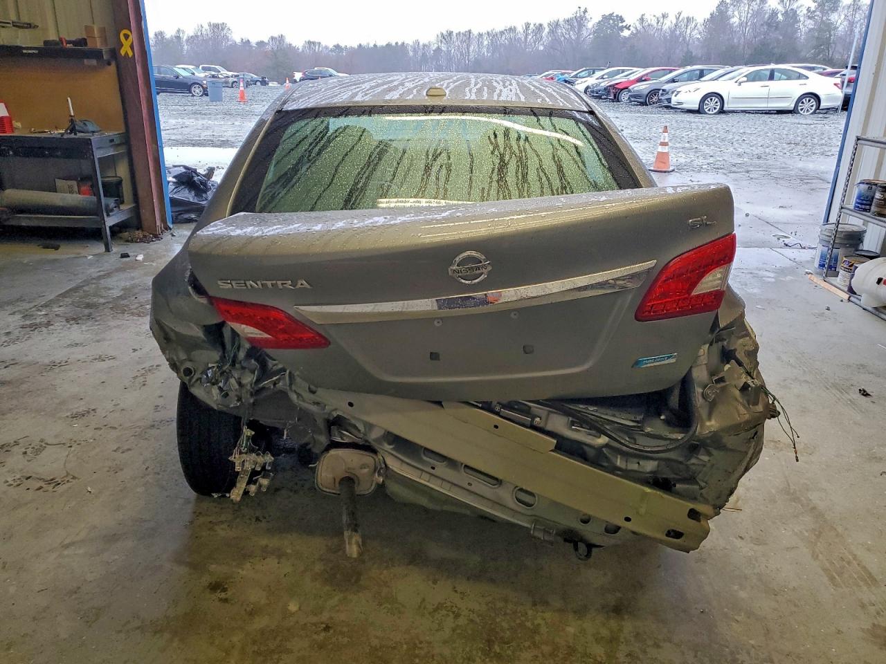 Nissan Sentra S Image 3