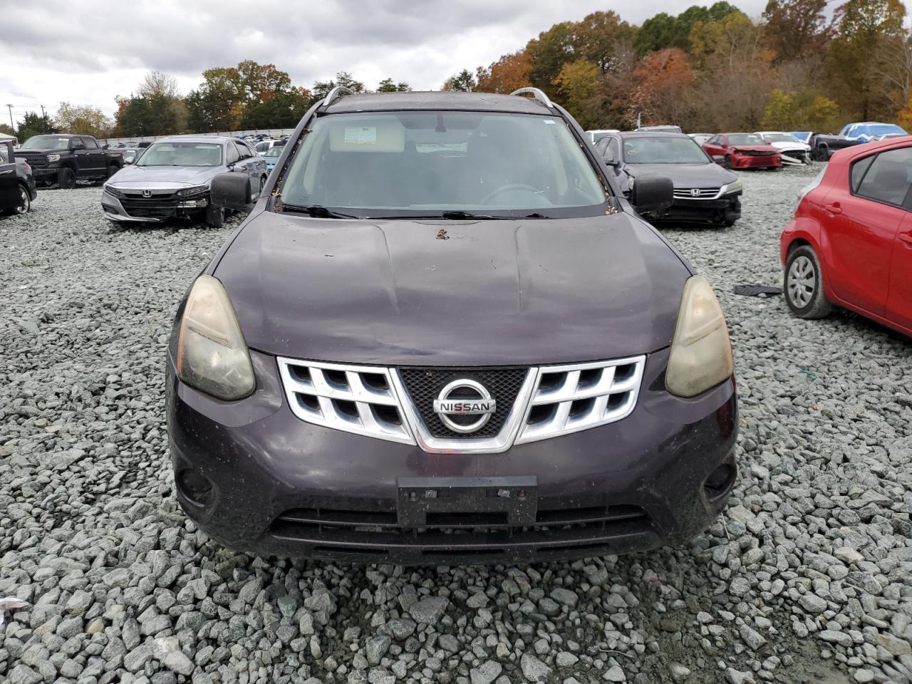 Nissan Rogue S Image 3