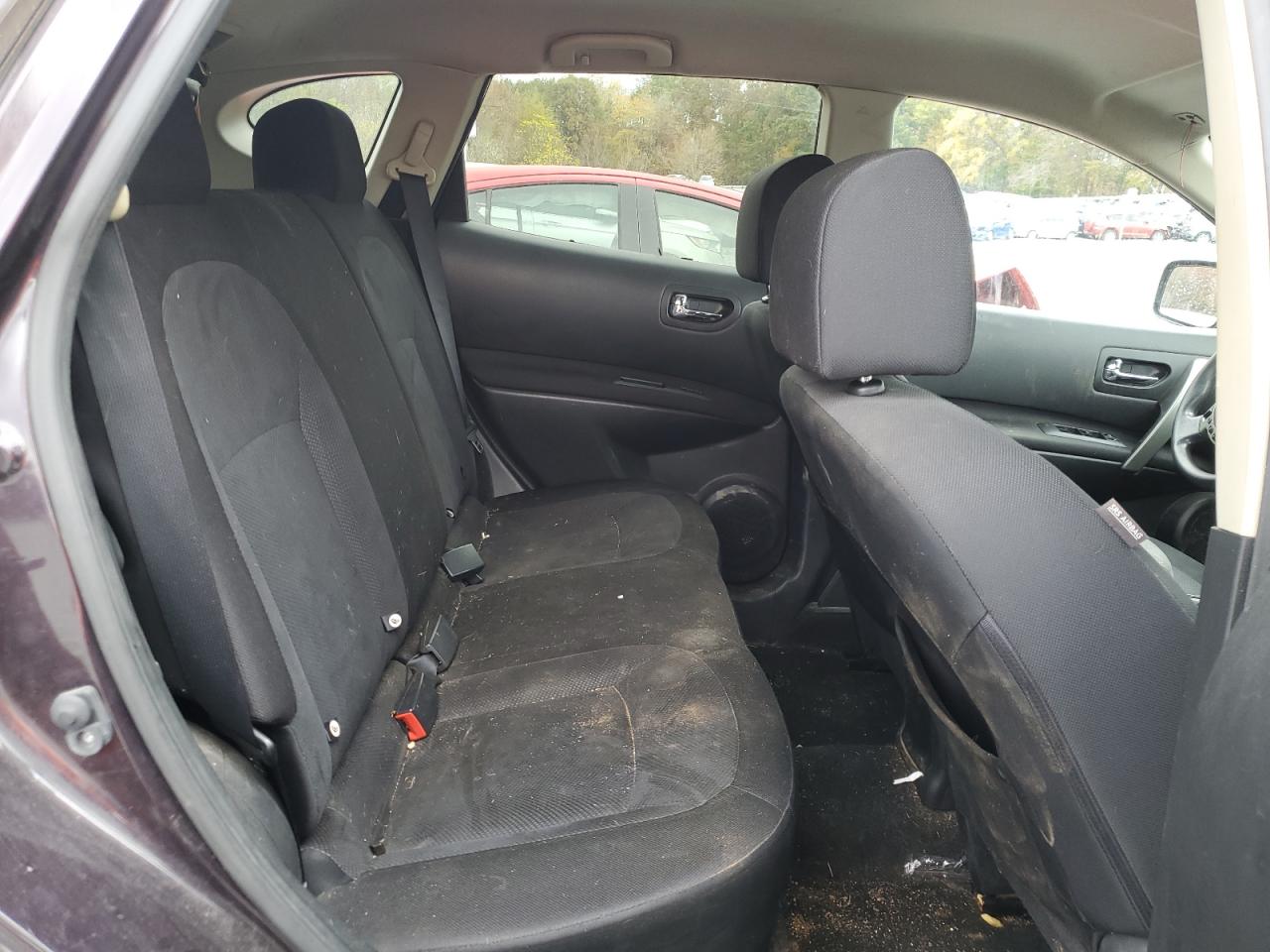 Nissan Rogue S Image 9