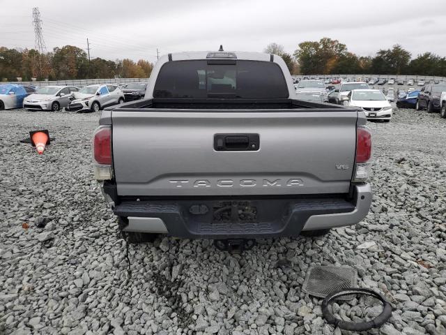 Toyota Tacoma Double Cab Image 4