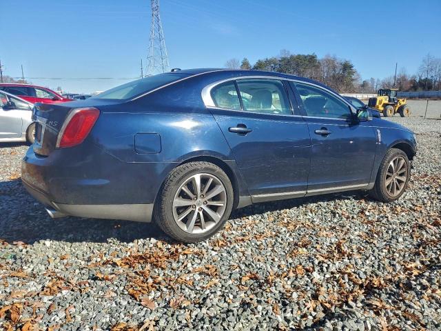 Lincoln MKS Image 11