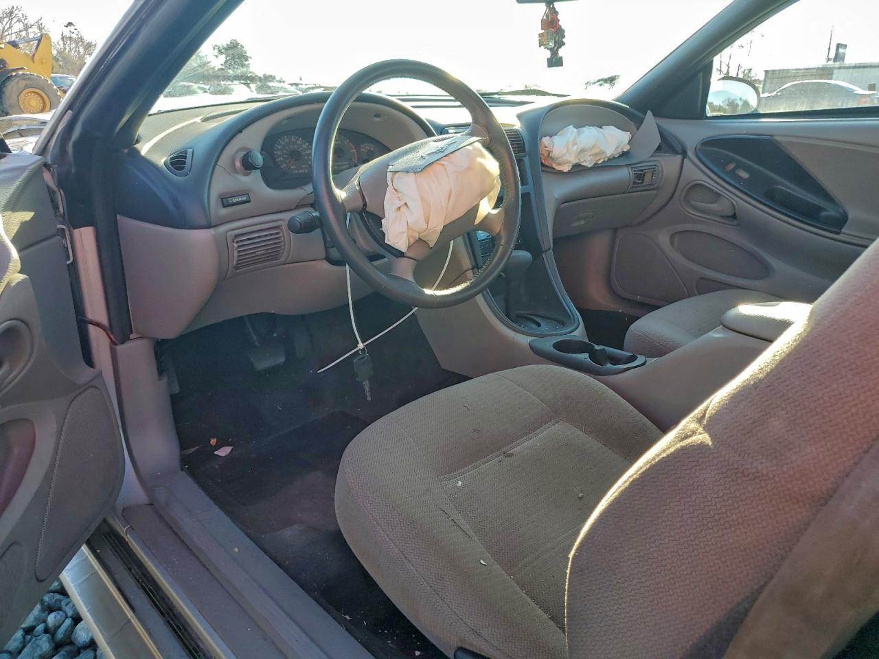 Ford Mustang Image 13