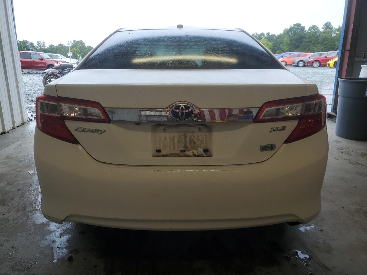 Toyota Camry Hybrid Image 13