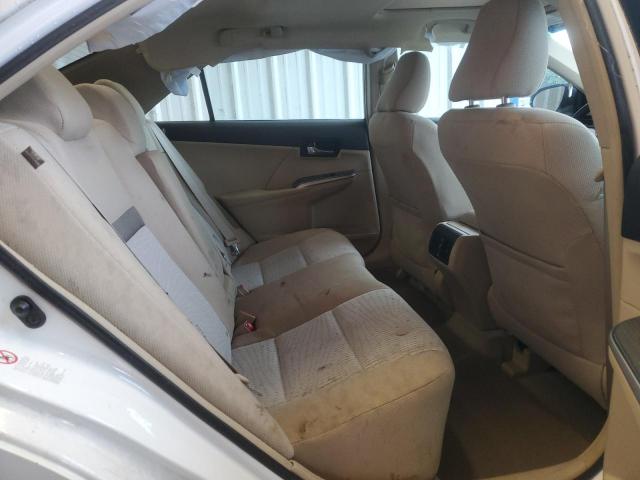 Toyota Camry Hybrid Image 2