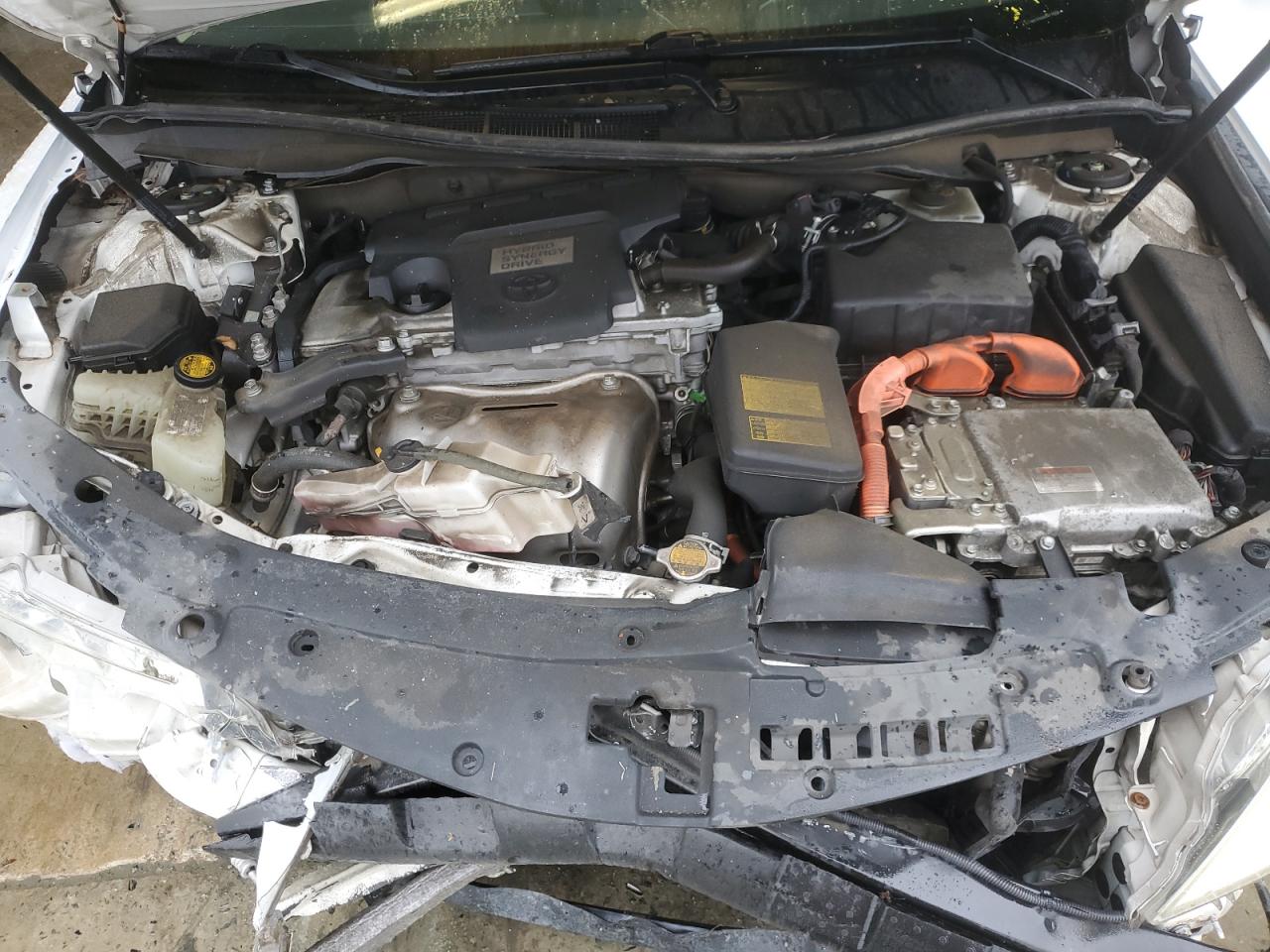 Toyota Camry Hybrid Image 11