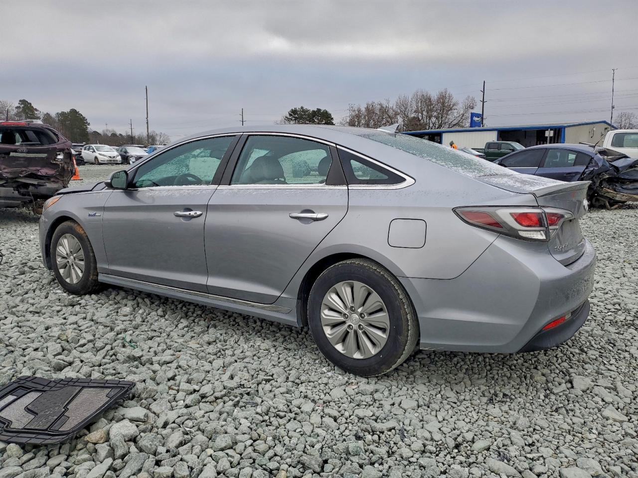 Hyundai SONATA Hybrid Image 3